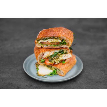 Pane Toscano Grillad Bjärekyckling och mozzarella | Panini Internazionale 2