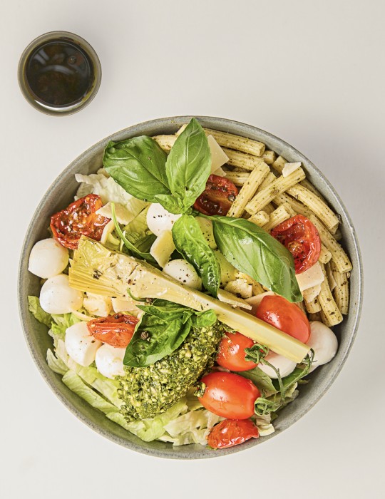 Pastasallad med mozzarella & parmesan | Panini Internazionale